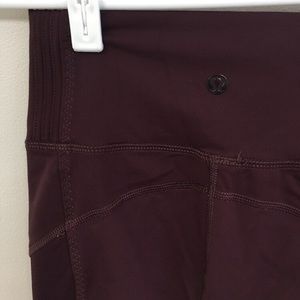 Burgundy cropped knee length lululemon leggings